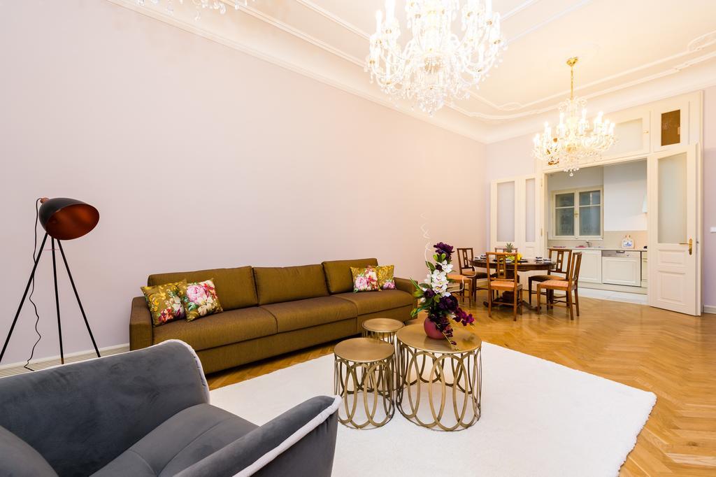 Grand Central Residence By Tkc Praha Exteriér fotografie